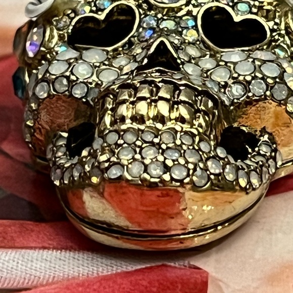 💗NIB BETSEY JOHNSON BLING SUGAR SKULL NECKLACE💗 - Picture 11 of 17